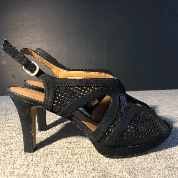 CLARKS Sandals - Picture 6 of 6